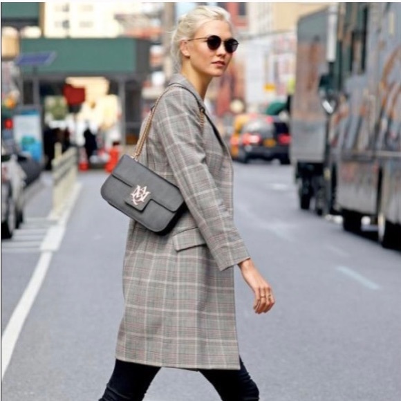 Authentic Alexander McQueen Leather Chain AMQ Bag - Picture 13 of 14